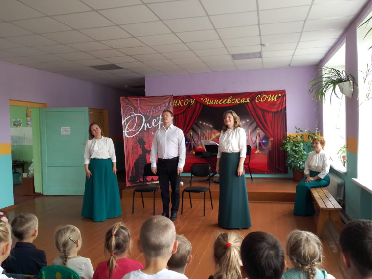выступление артисов.